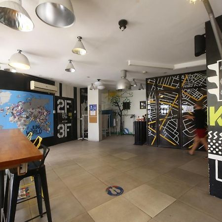 Oyo 866 Junction Hostels Manila Exteriér fotografie