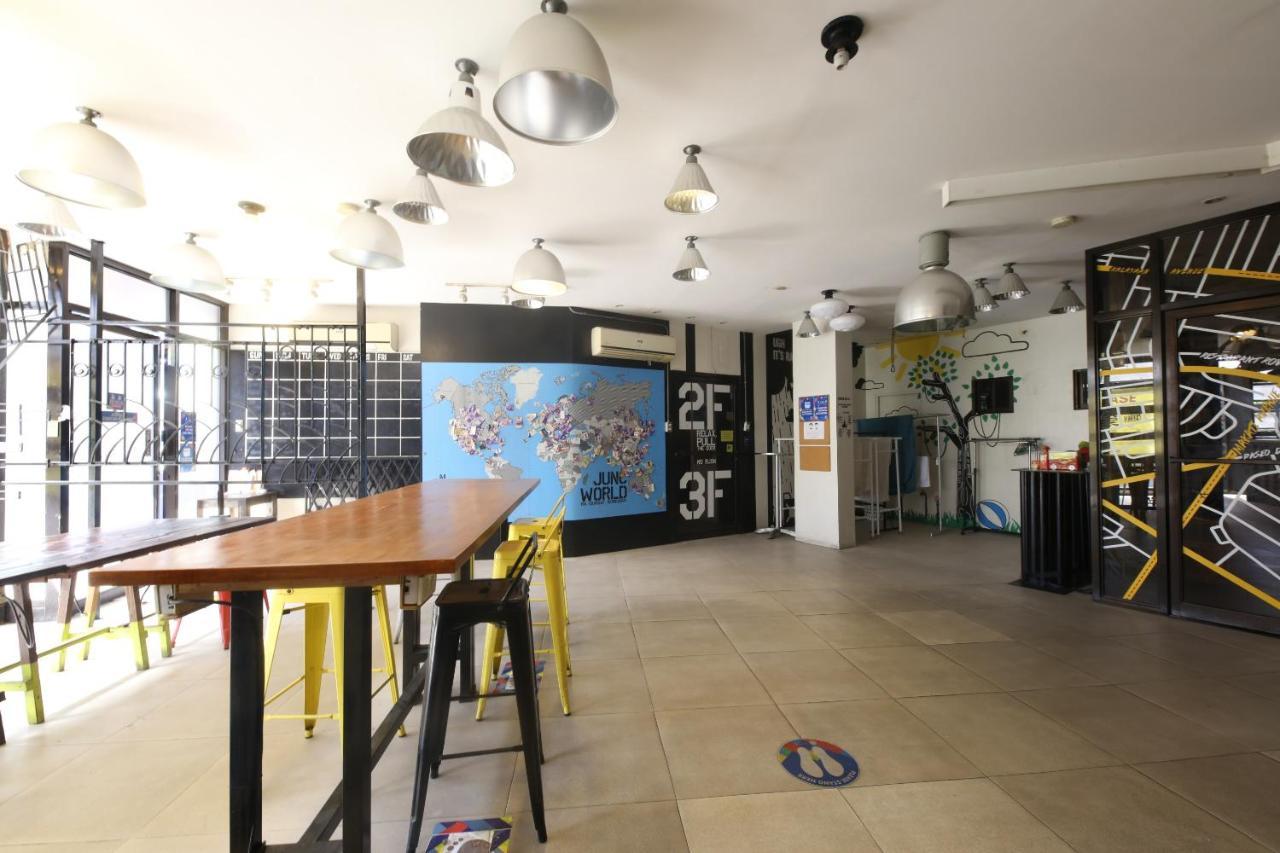 Oyo 866 Junction Hostels Manila Exteriér fotografie