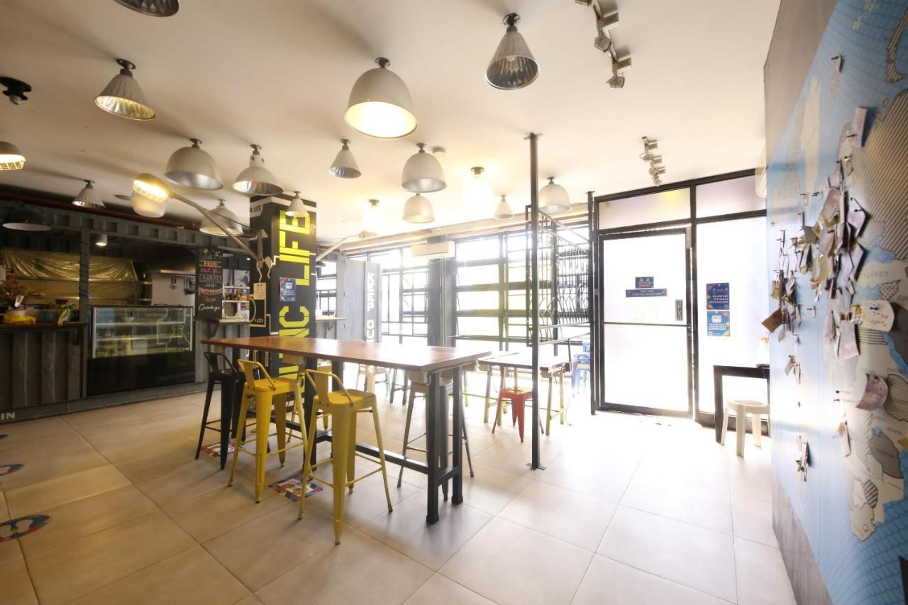 Oyo 866 Junction Hostels Manila Exteriér fotografie