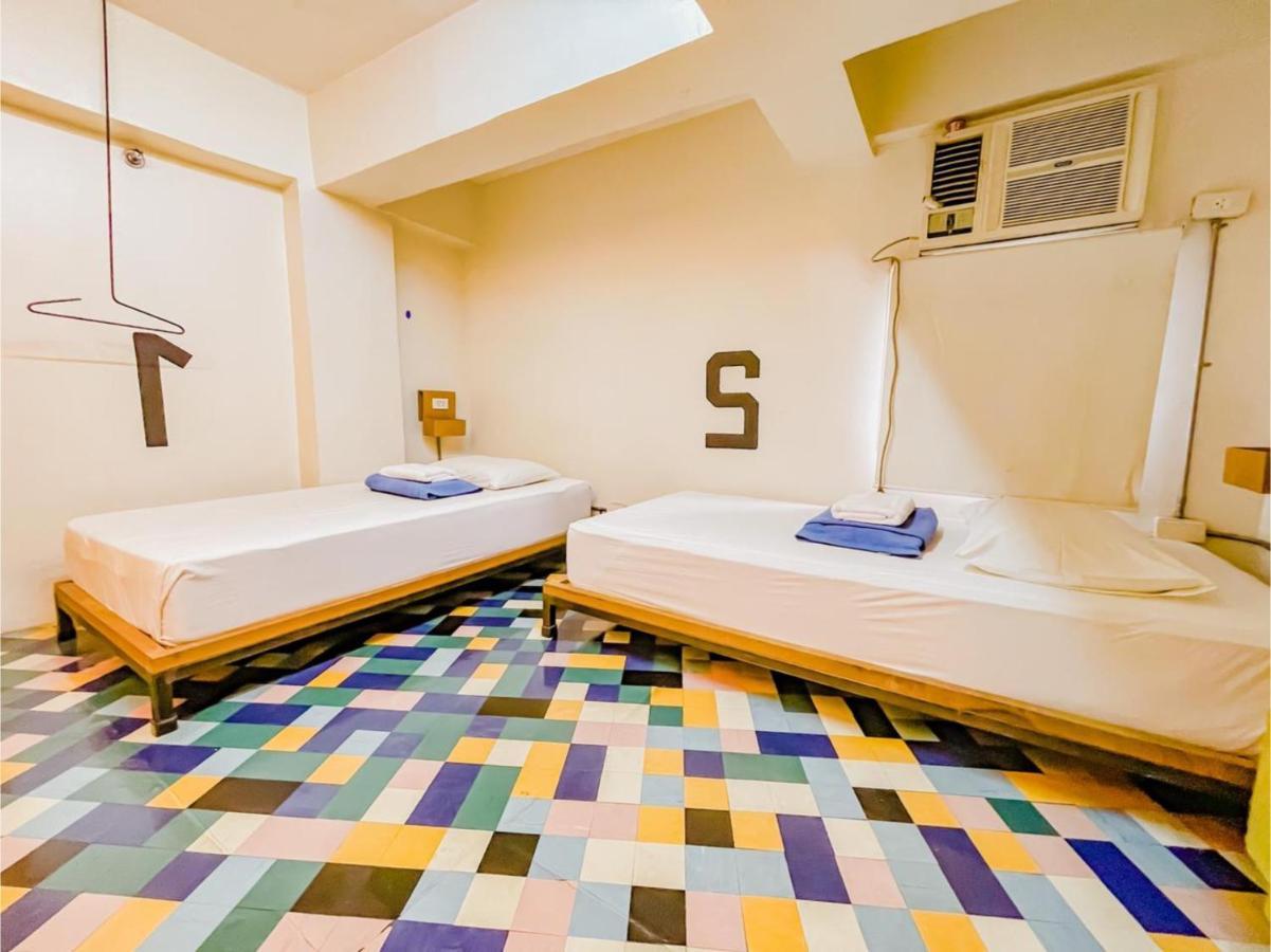 Oyo 866 Junction Hostels Manila Exteriér fotografie